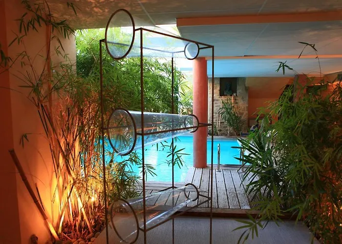 Le Senechal Ξενοδοχείο 4*