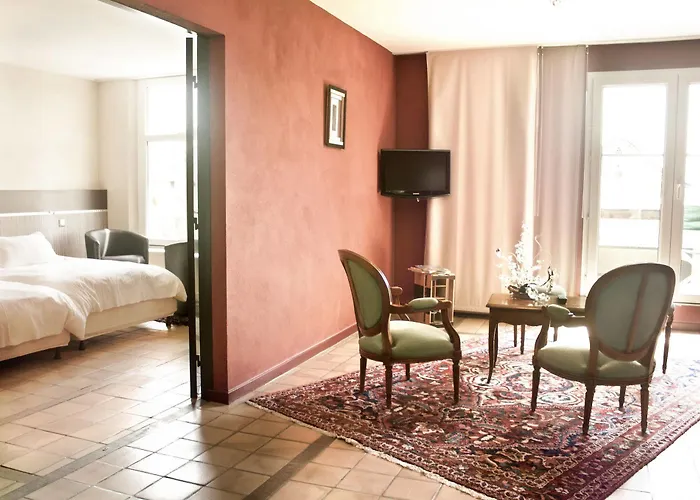 Ξενοδοχείο Le Senechal 4*