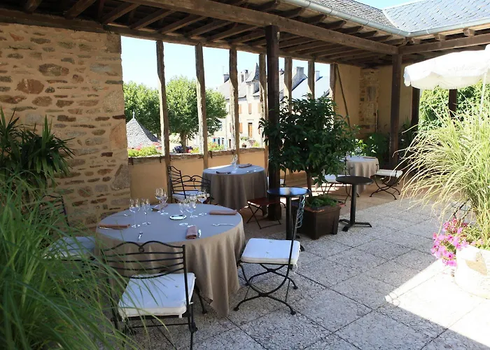 Ξενοδοχείο Le Senechal 4*