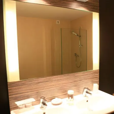 Le Senechal Hotel 4*