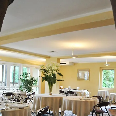 Le Senechal 酒店 Sauveterre-de-Rouergue