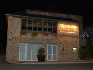 Le Senechal Отель 4*