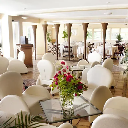 Le Senechal Hotel 4*