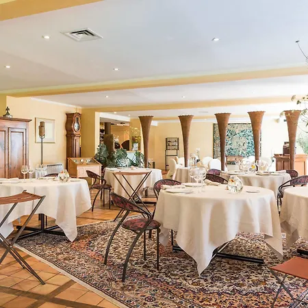 Hotel Le Senechal Sauveterre-de-Rouergue