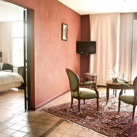 Hotel Le Senechal 4*